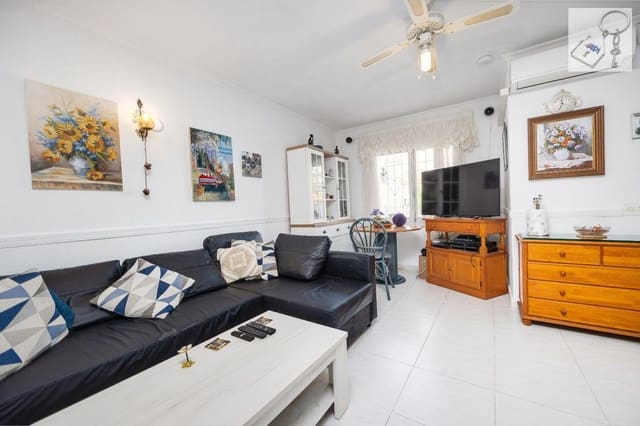 2 chambre Villa/Maison Mitoyenne à vendre à Torrevieja - 179 969 € (Ref: 9402874)