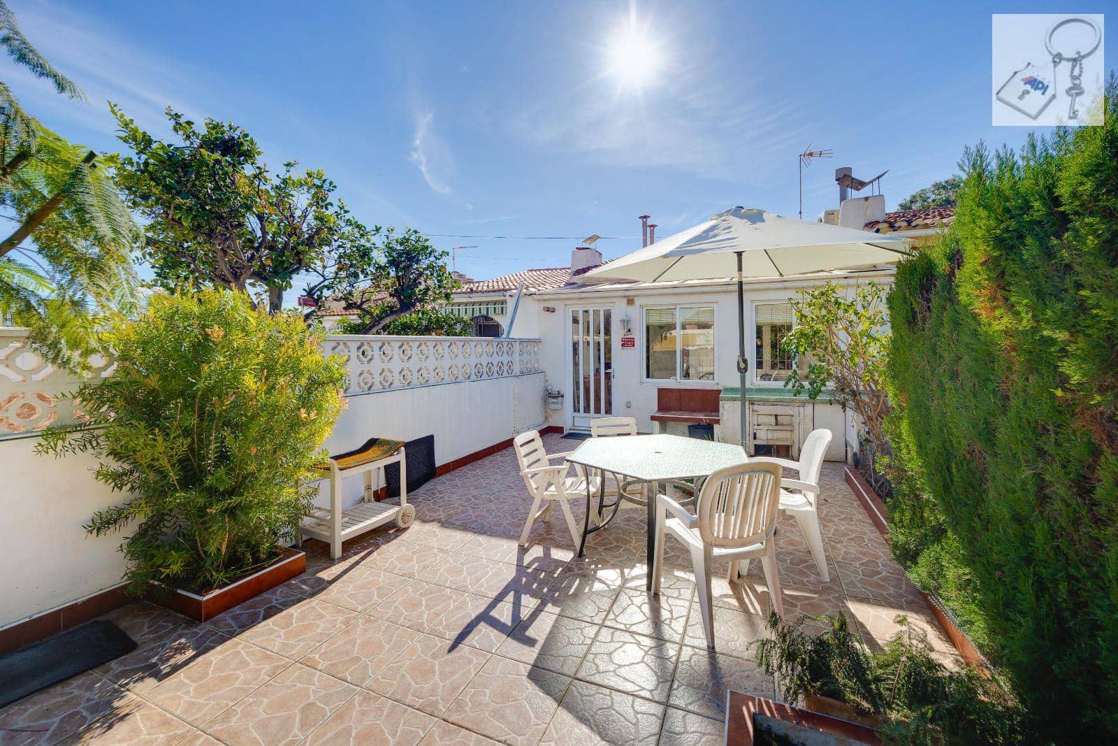 2 chambre Villa/Maison Mitoyenne à vendre à Torrevieja - 179 969 € (Ref: 9402874)