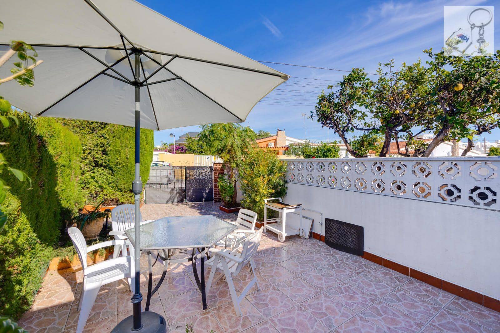 2 chambre Villa/Maison Mitoyenne à vendre à Torrevieja - 179 969 € (Ref: 9402874)