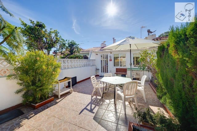 2 chambre Villa/Maison Mitoyenne à vendre à Torrevieja - 179 969 € (Ref: 9402874)