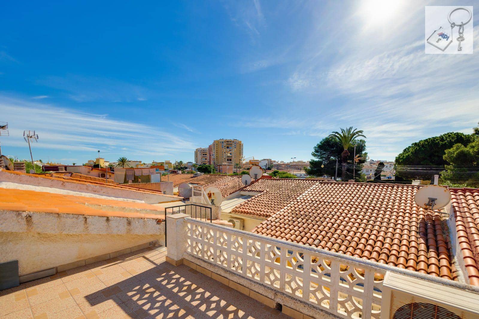 2 chambre Villa/Maison Mitoyenne à vendre à Torrevieja - 179 969 € (Ref: 9402874)