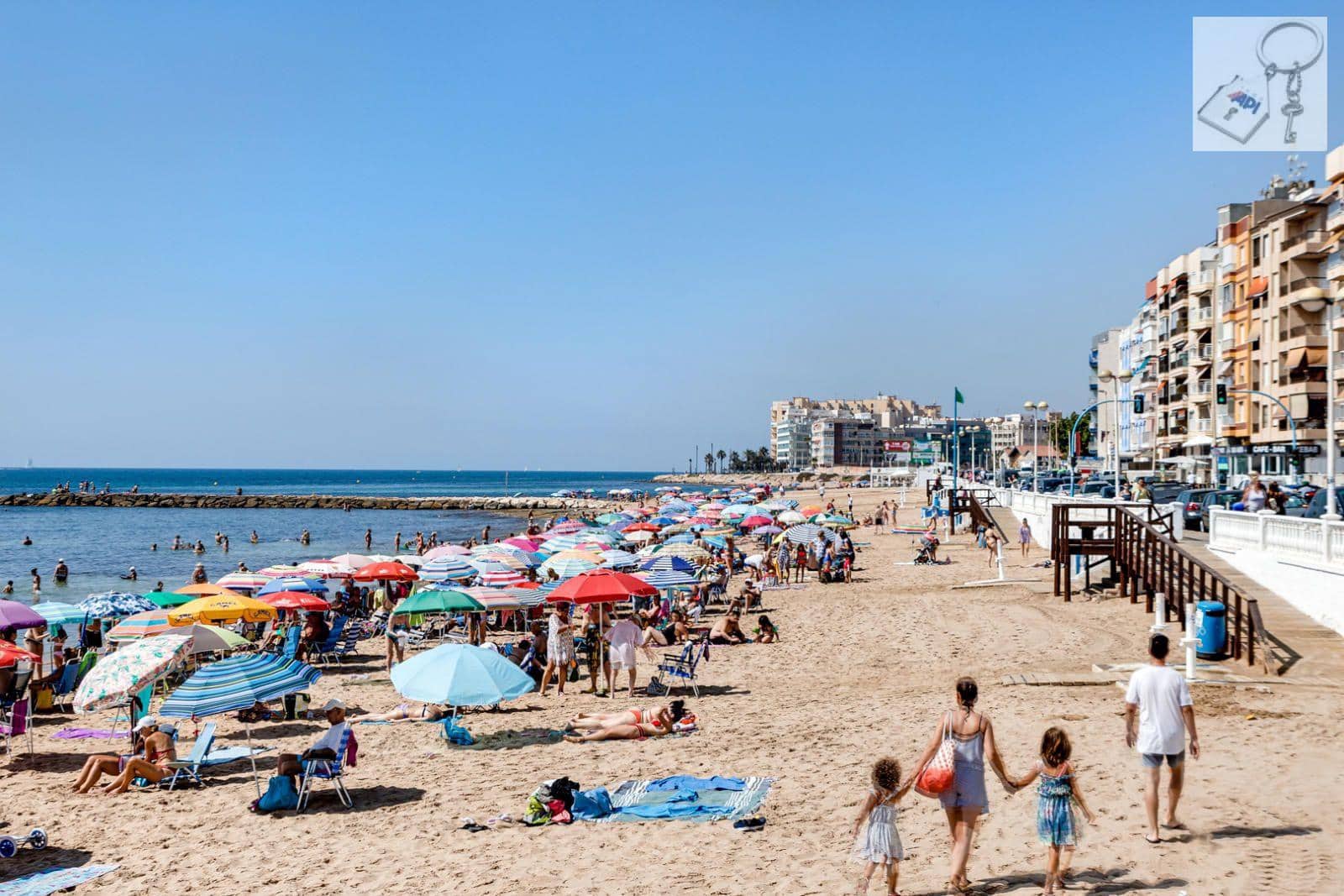 2 chambre Villa/Maison Mitoyenne à vendre à Torrevieja - 179 969 € (Ref: 9402874)