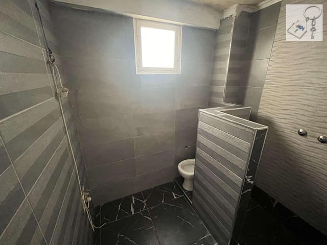 3 bedroom Beach Apartment for sale in Carrús Est - Camí dels Magros, Elche / Elx - € 75,000 (Ref: 9413605)