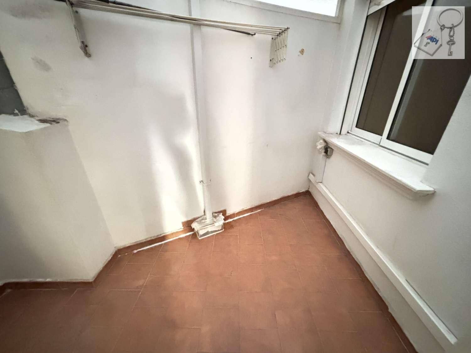 3 soverom Strandleiligheter til salgs i Torrevieja med svømmebasseng - € 160 000 (Ref: 9421859)