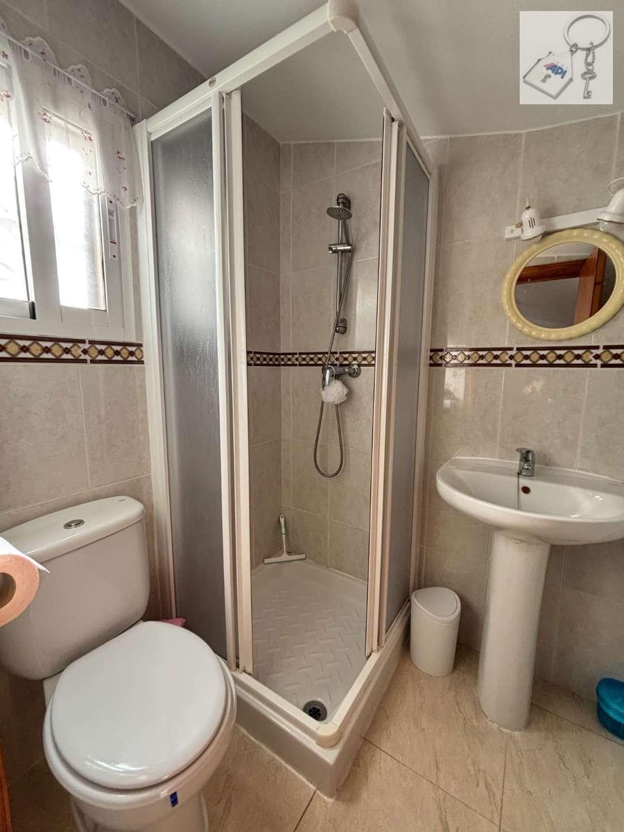 2 makuuhuone Paritalo myytävänä paikassa Torrevieja - 93 000 € (Ref: 9436686)