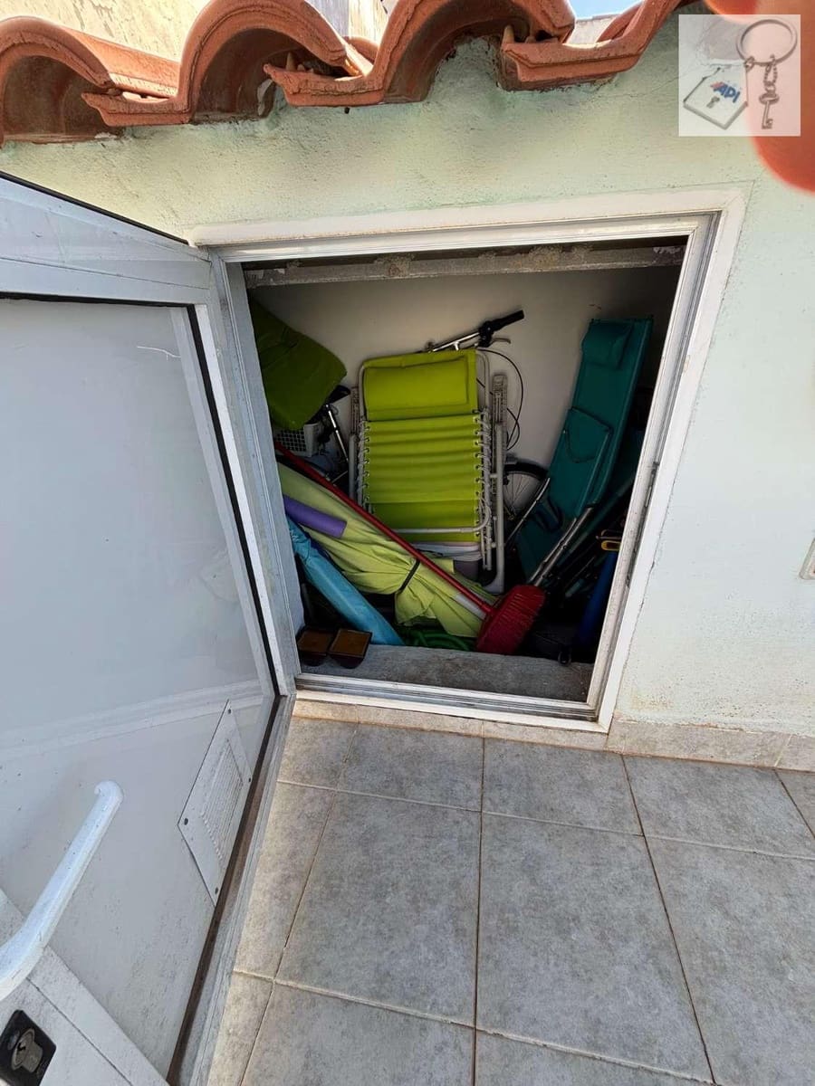 2 makuuhuone Paritalo myytävänä paikassa Torrevieja - 93 000 € (Ref: 9436686)