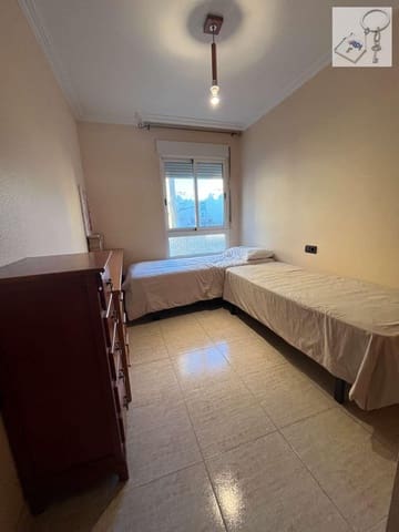Piso de 3 habitaciones en Puerto Deportivo, Torrevieja en venta - 215.000 € (Ref: 9475357)