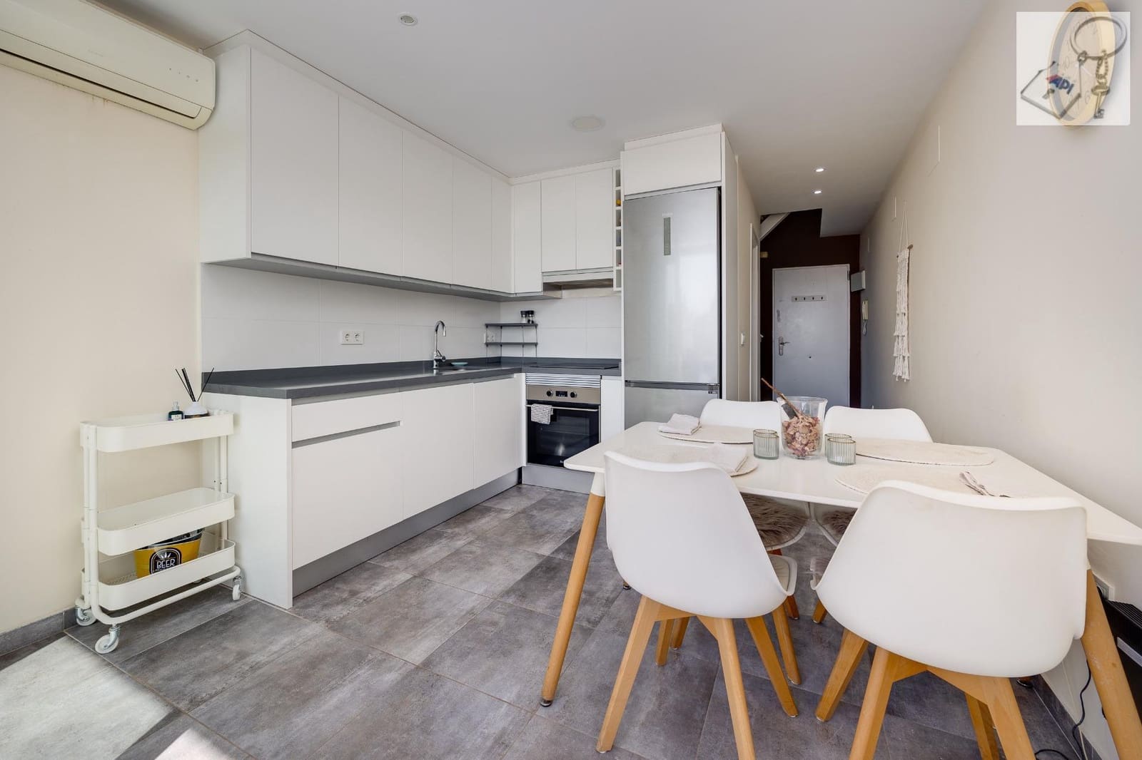 Ático de 3 habitaciones en Torrevieja en venta - 180.000 € (Ref: 9475910)