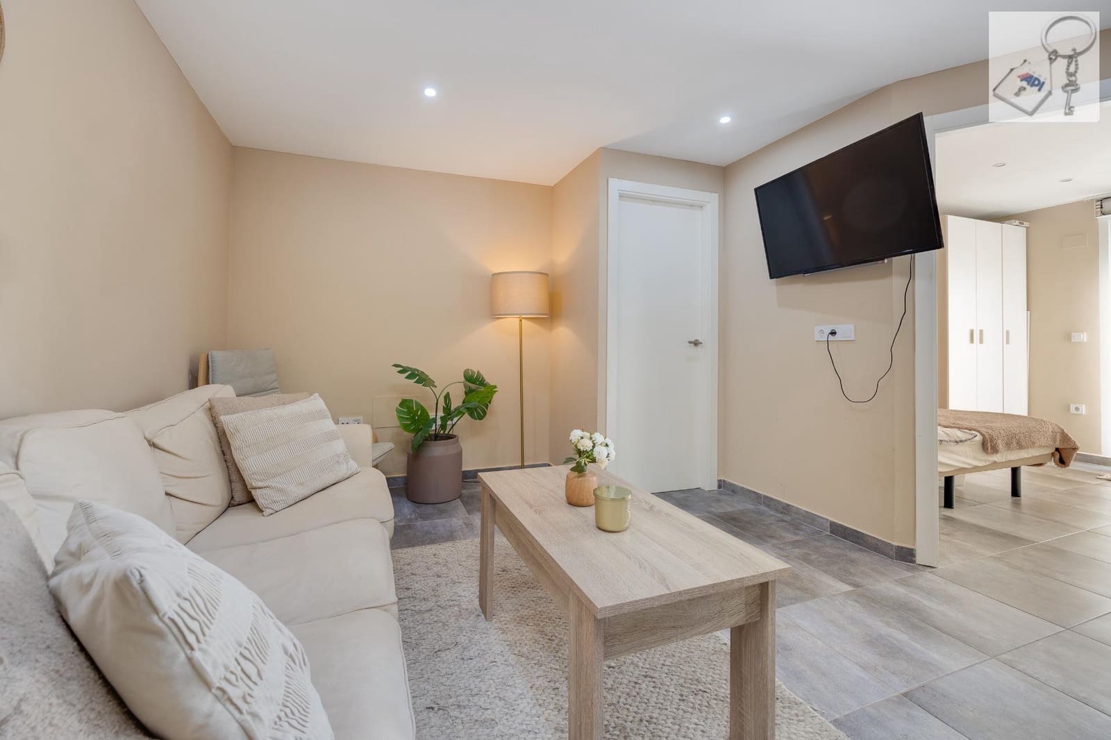 Ático de 3 habitaciones en Torrevieja en venta - 180.000 € (Ref: 9475910)