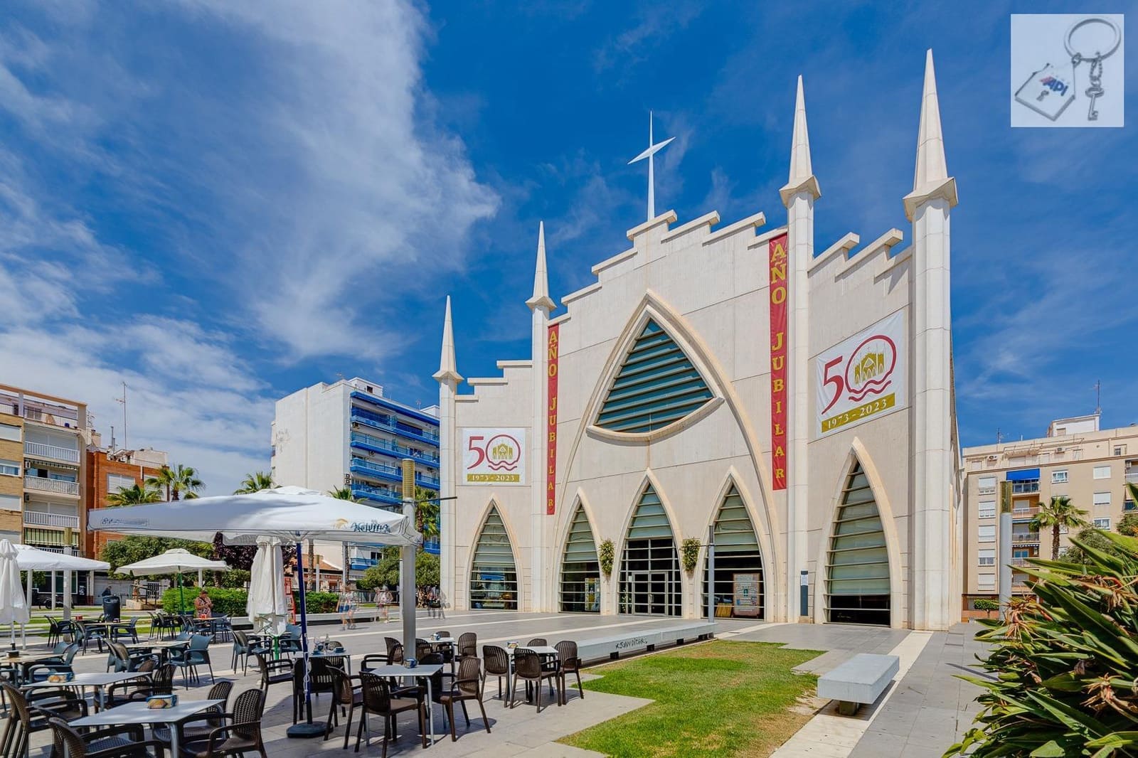 Ático de 3 habitaciones en Torrevieja en venta - 180.000 € (Ref: 9475910)