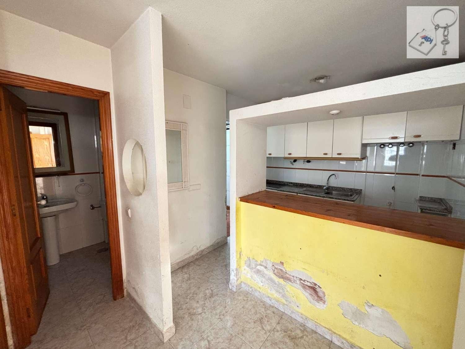 3 soveværelse Semi-Rækkehus til salg i Orihuela Costa med swimmingpool garage - € 185.000 (Ref: 9496855)