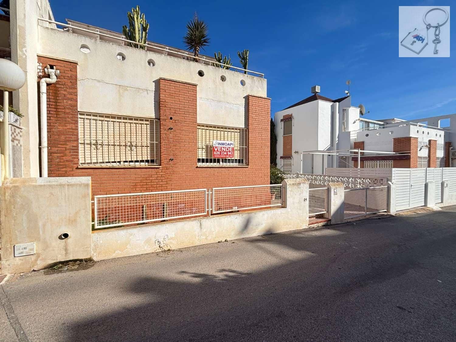 3 soveværelse Semi-Rækkehus til salg i Orihuela Costa med swimmingpool garage - € 185.000 (Ref: 9496855)