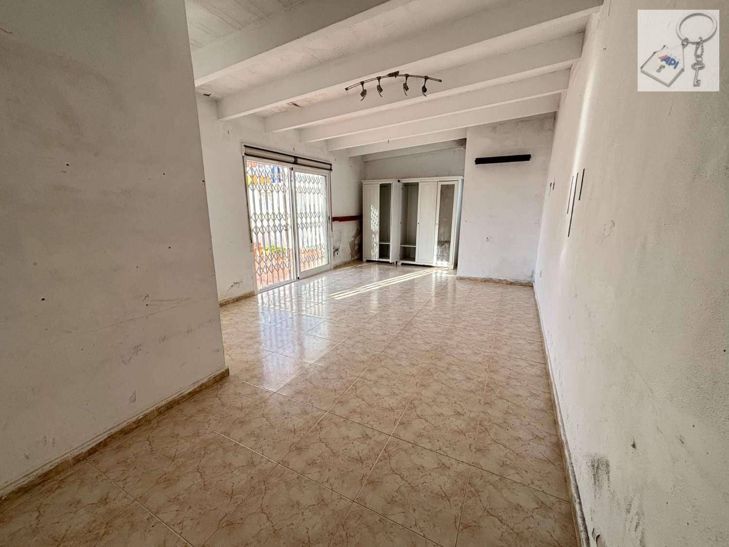 3 soveværelse Semi-Rækkehus til salg i Orihuela Costa med swimmingpool garage - € 185.000 (Ref: 9496855)