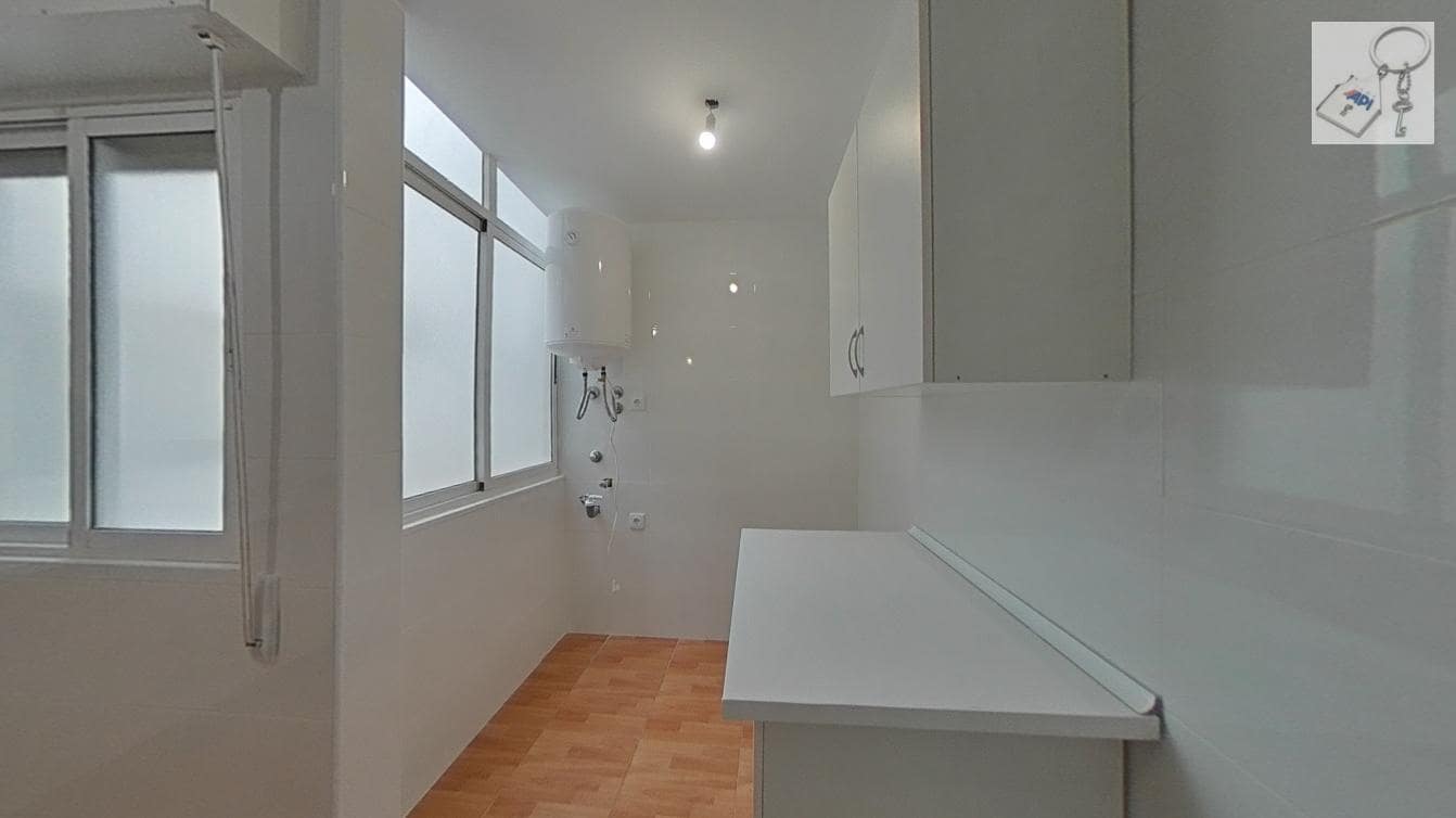 2 makuuhuone Ranta-asunto myytävänä paikassa Torrevieja - 164 000 € (Ref: 9537222)