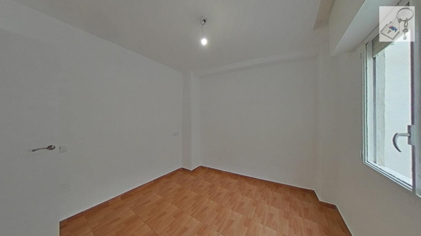 2 makuuhuone Ranta-asunto myytävänä paikassa Torrevieja - 164 000 € (Ref: 9537222)