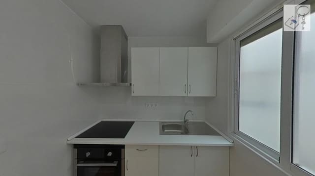 2 makuuhuone Ranta-asunto myytävänä paikassa Puerto Deportivo, Torrevieja - 164 000 € (Ref: 9537222)