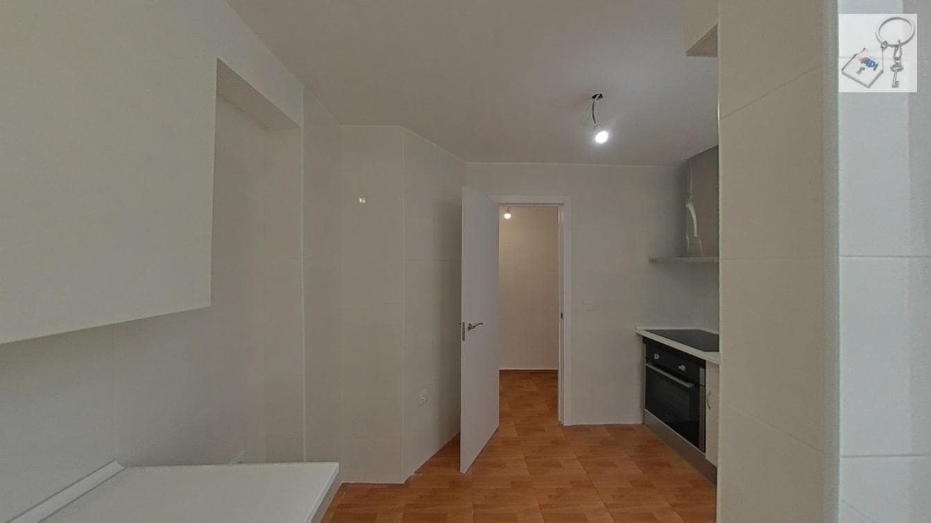 2 makuuhuone Ranta-asunto myytävänä paikassa Torrevieja - 164 000 € (Ref: 9537222)