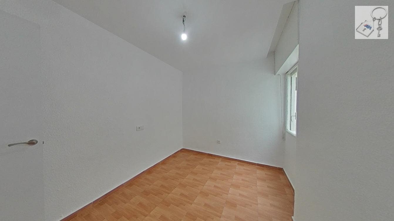 2 makuuhuone Ranta-asunto myytävänä paikassa Torrevieja - 164 000 € (Ref: 9537222)