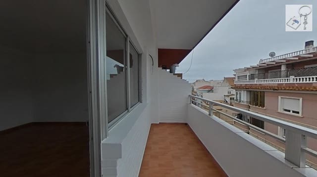 2 makuuhuone Ranta-asunto myytävänä paikassa Puerto Deportivo, Torrevieja - 164 000 € (Ref: 9537222)