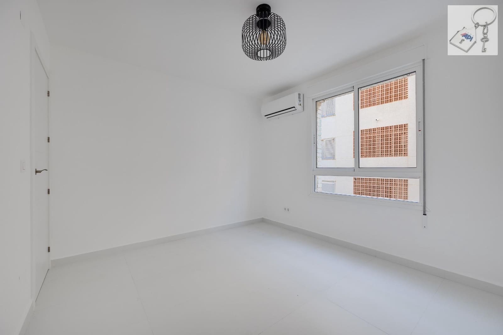 3 bedroom Apartment for sale in Torrevieja - € 259,000 (Ref: 9560901)