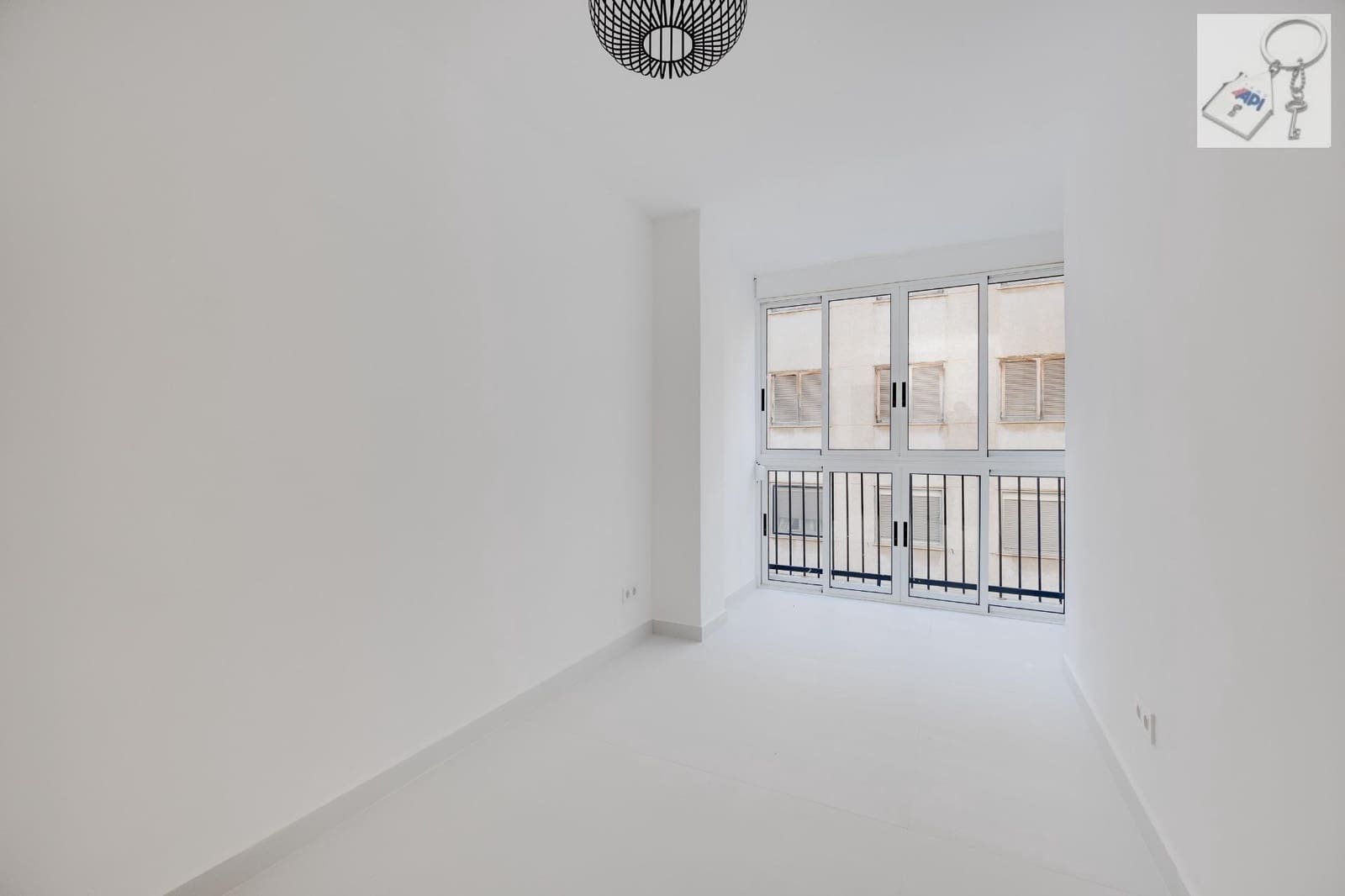 3 bedroom Apartment for sale in Torrevieja - € 259,000 (Ref: 9560901)