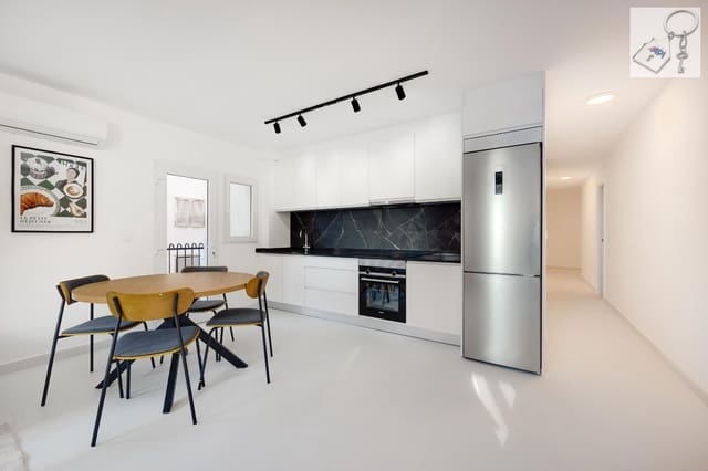 3 bedroom Apartment for sale in Torrevieja - € 259,000 (Ref: 9560901)