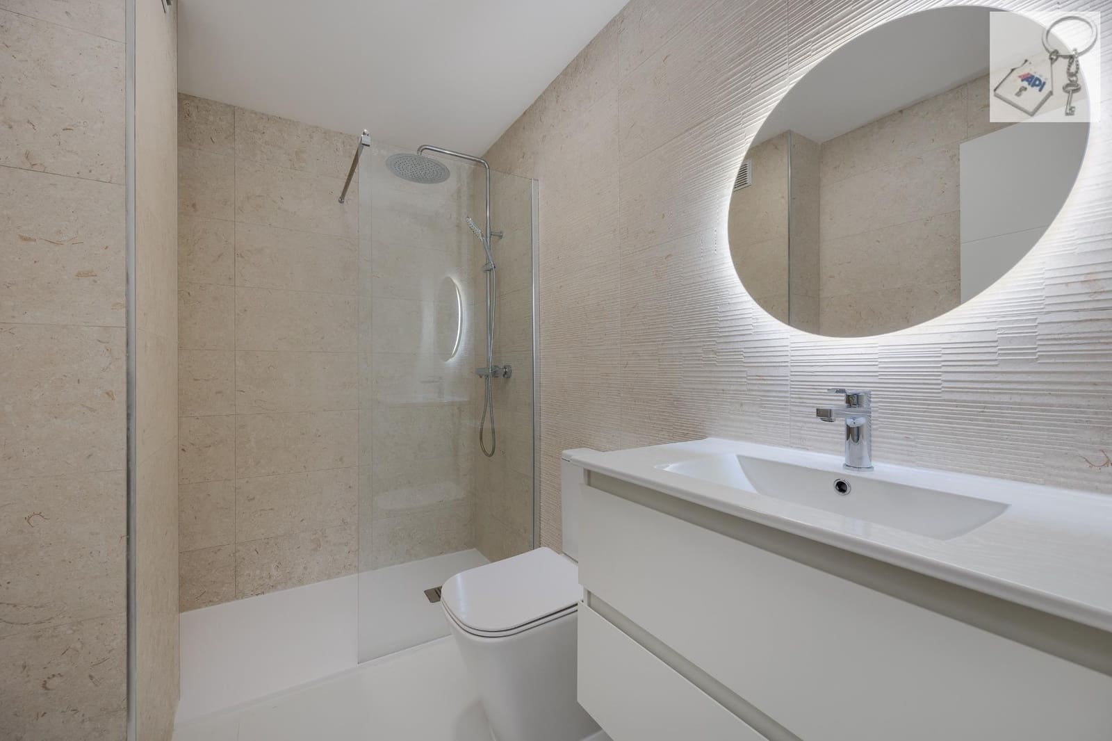 3 bedroom Apartment for sale in Torrevieja - € 259,000 (Ref: 9560901)