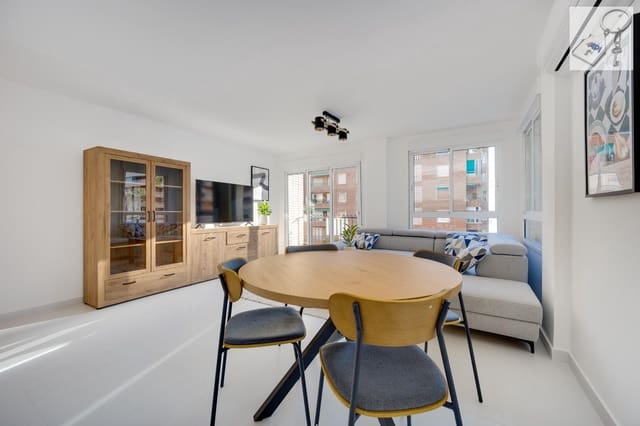 3 bedroom Apartment for sale in Torrevieja - € 259,000 (Ref: 9560901)