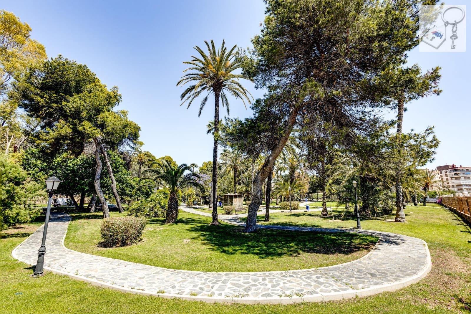 3 bedroom Apartment for sale in Torrevieja - € 259,000 (Ref: 9560901)