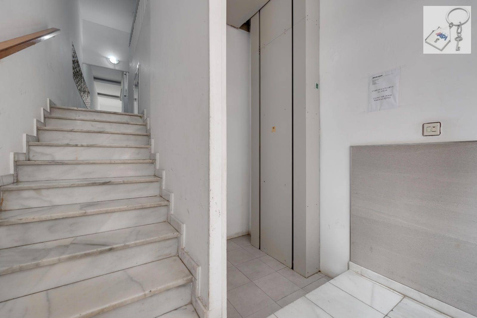 Penthouse for sale in Torrevieja - € 89,969 (Ref: 9594622)