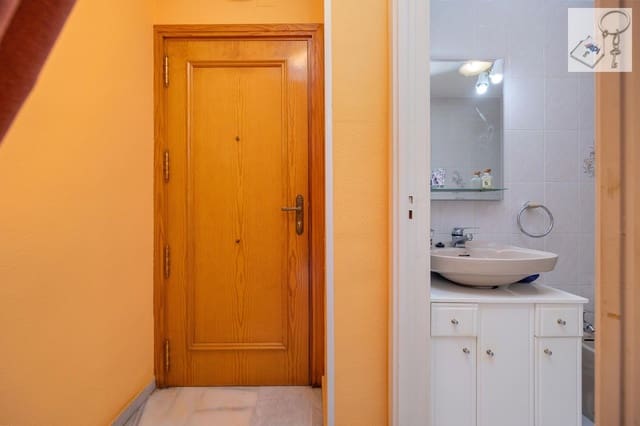 Penthouse zu verkaufen in Torrevieja - 89.969 € (Ref: 9594622)