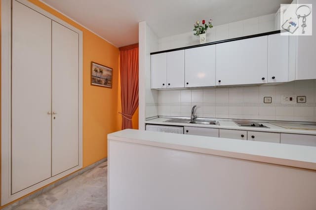 Penthouse zu verkaufen in Torrevieja - 89.969 € (Ref: 9594622)