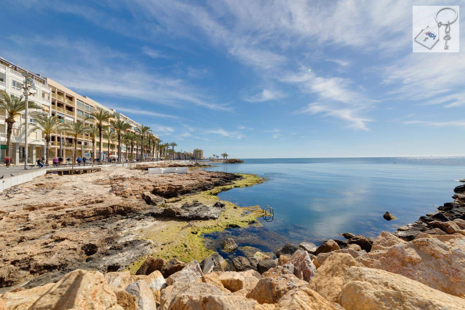 Penthouse for sale in Torrevieja - € 89,969 (Ref: 9594622)