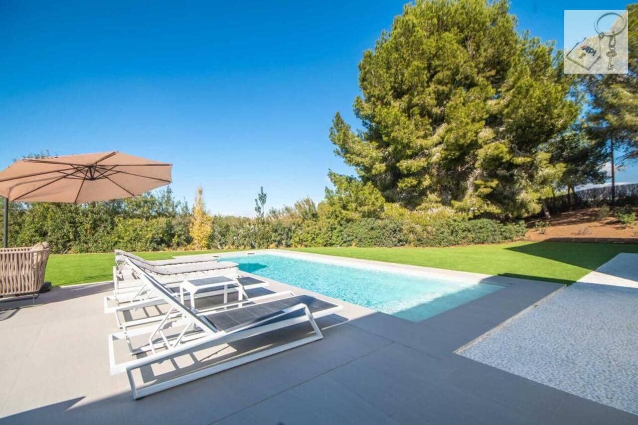 4 makuuhuone Huvila myytävänä paikassa Orihuela mukana uima-altaan - 1 200 000 € (Ref: 9607192)