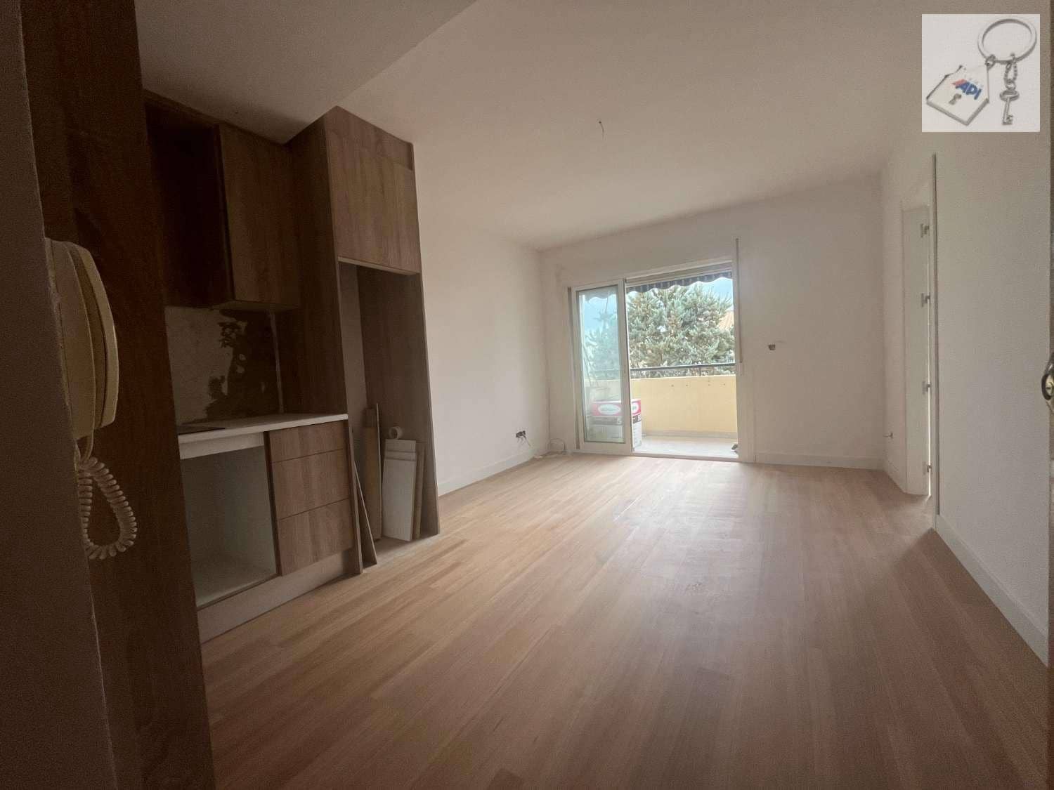 1 sypialnia Apartament przy plaży na sprzedaż w Cabo Cervera z basenem - 130 000 € (Ref: 9640050)