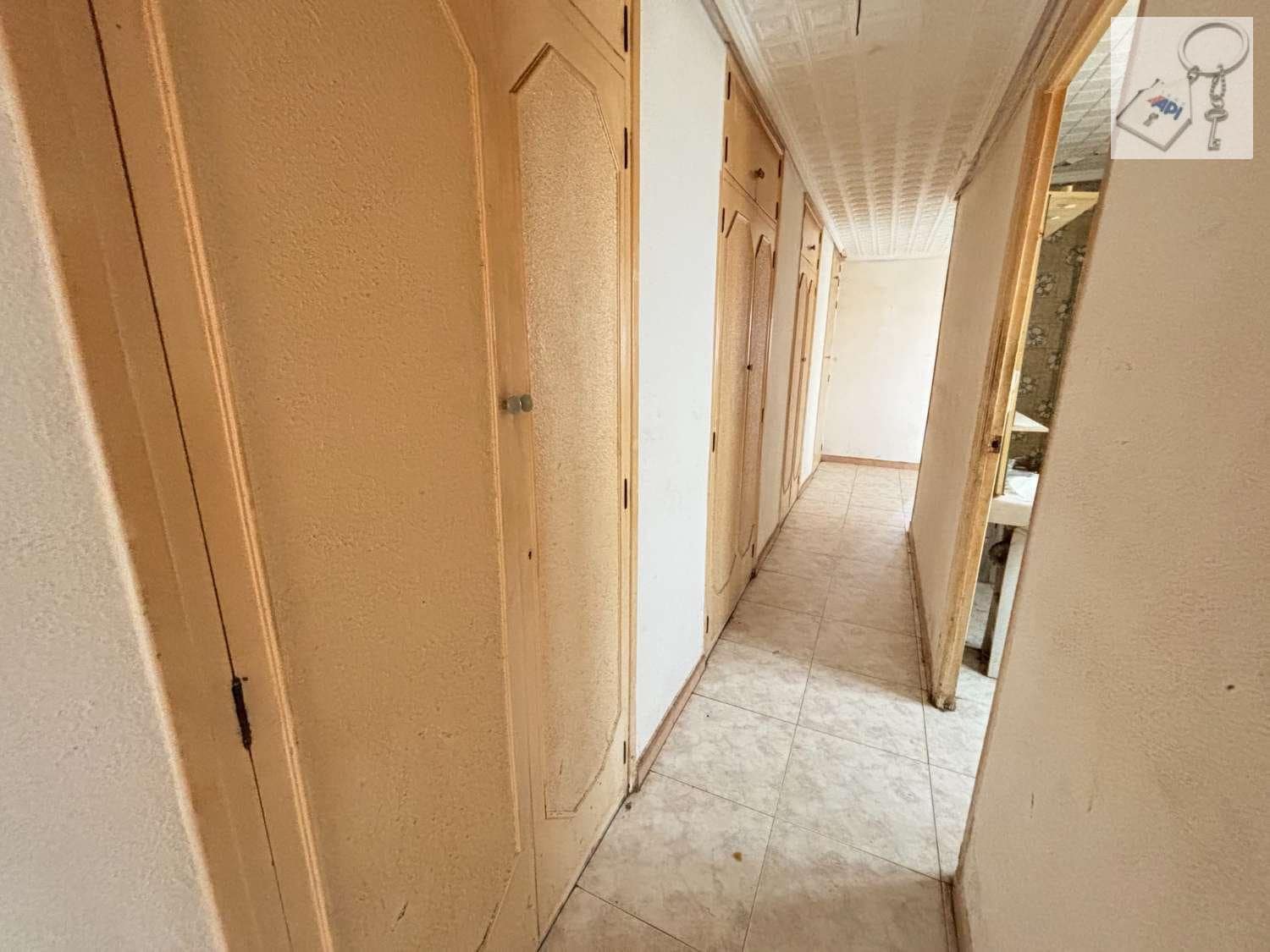 Apartamento Playa de 4 habitaciones en Novelda en venta - 85.000 € (Ref: 9676768)