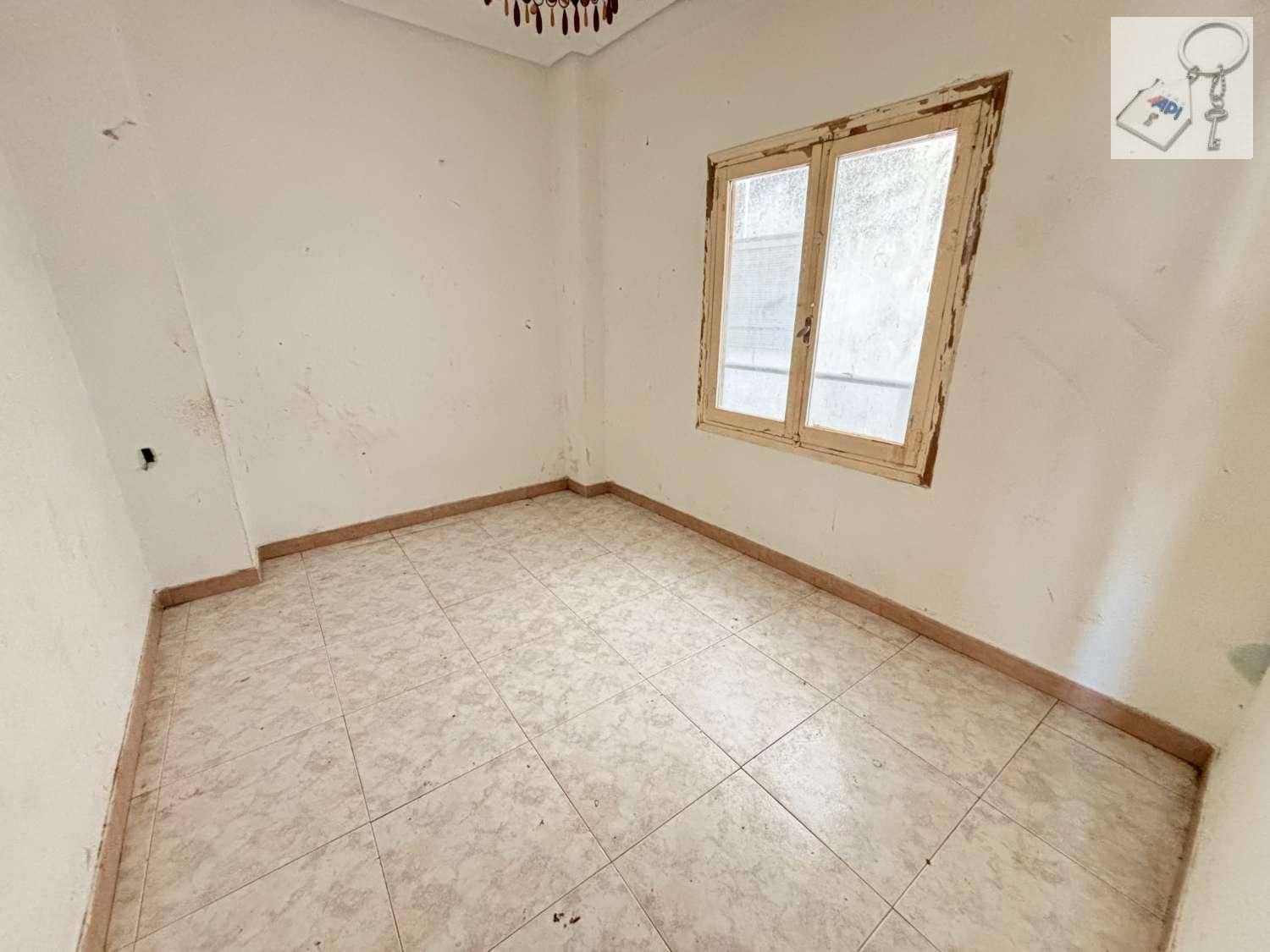 Apartamento Playa de 4 habitaciones en Novelda en venta - 85.000 € (Ref: 9676768)