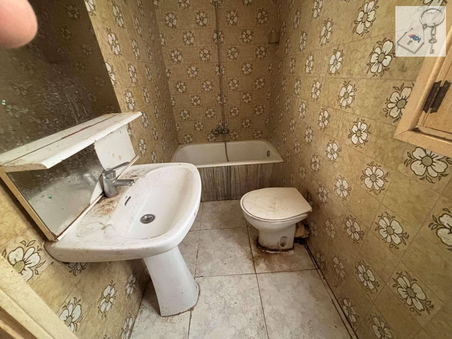 Apartamento Playa de 4 habitaciones en Novelda en venta - 85.000 € (Ref: 9676768)