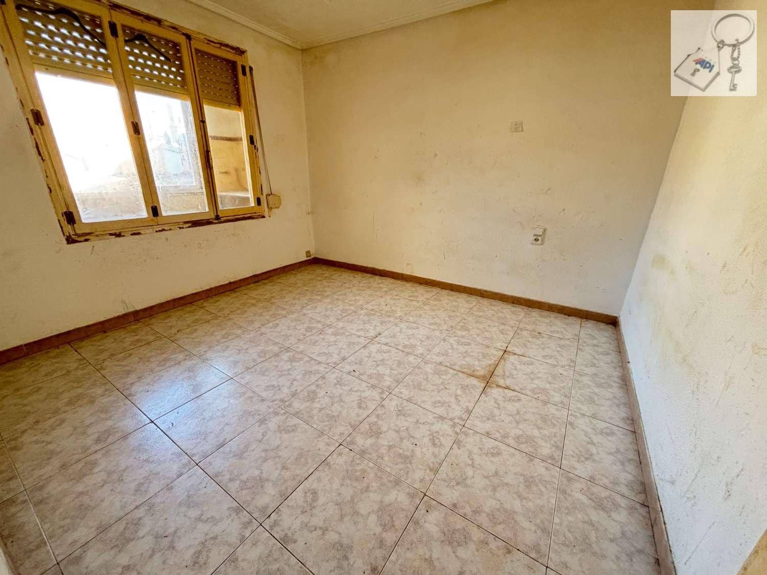 Apartamento Playa de 4 habitaciones en Novelda en venta - 85.000 € (Ref: 9676768)