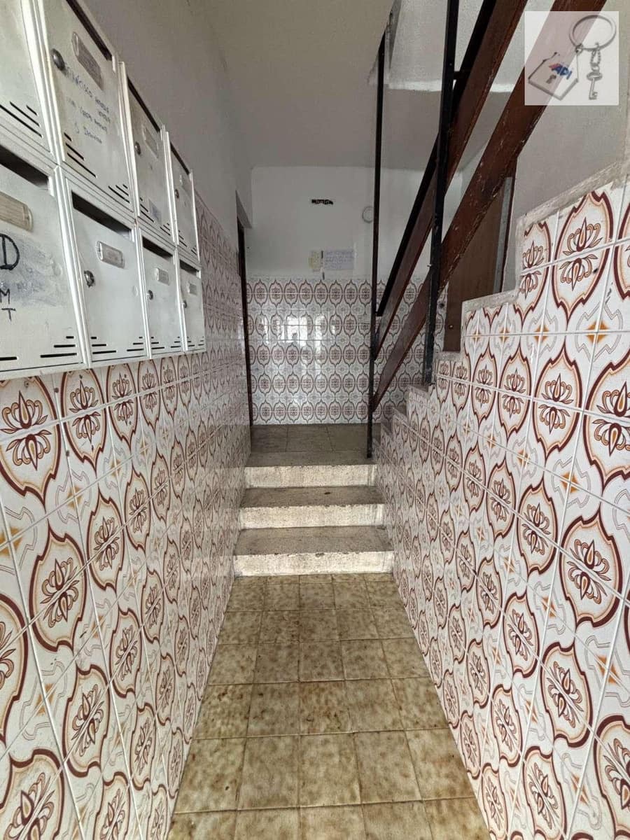 2 bedroom Flat for sale in Alicante / Alacant city - € 90,000 (Ref: 9676769)