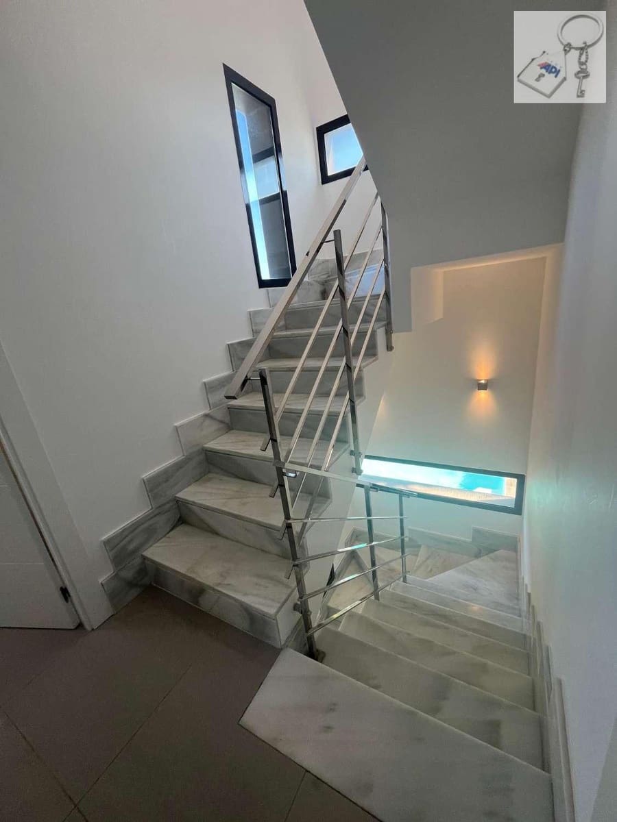 3 Zimmer Villa zu verkaufen in Orihuela Costa mit Pool - 489.900 € (Ref: 9714490)