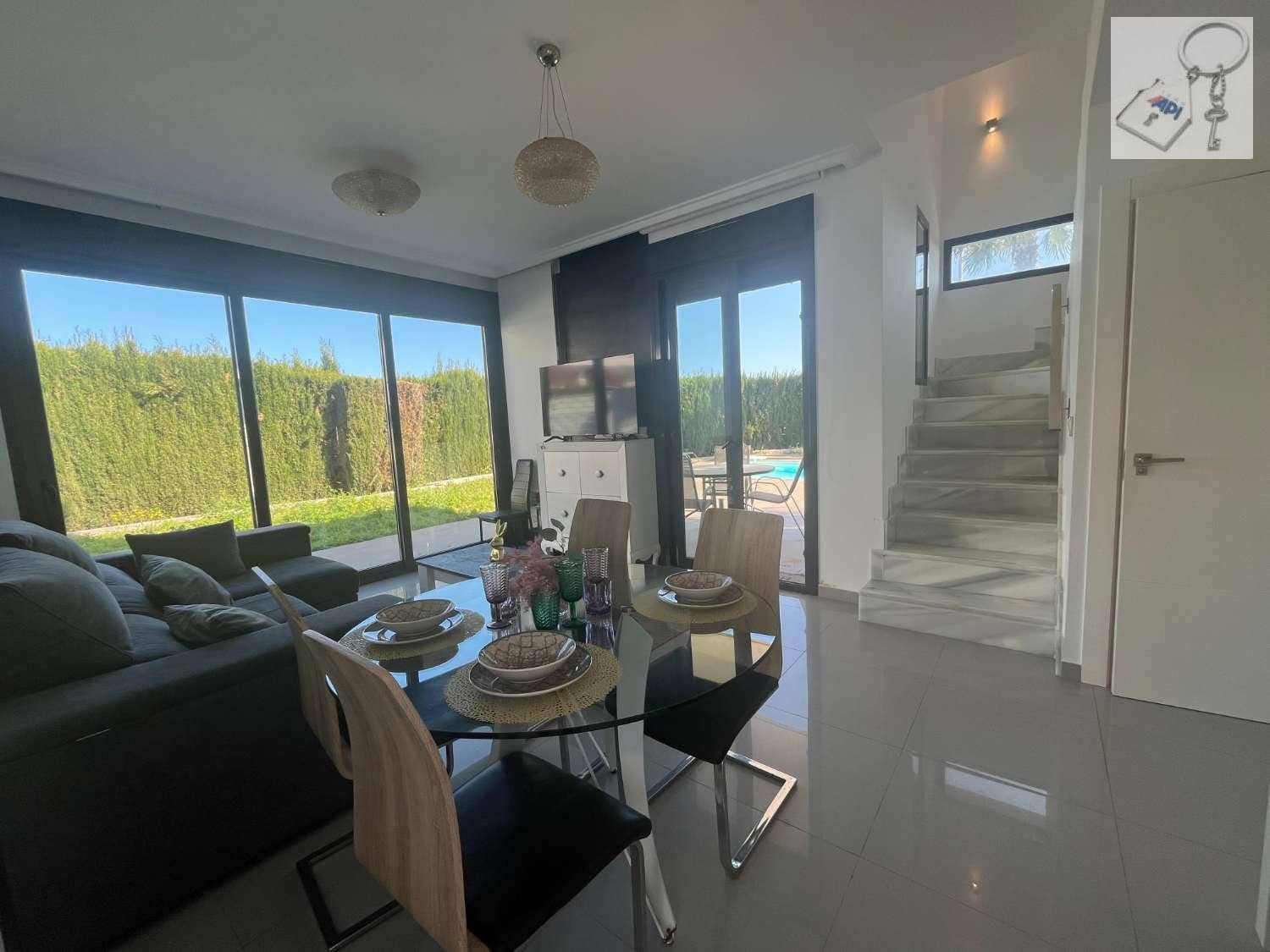 3 Zimmer Villa zu verkaufen in Orihuela Costa mit Pool - 489.900 € (Ref: 9714490)