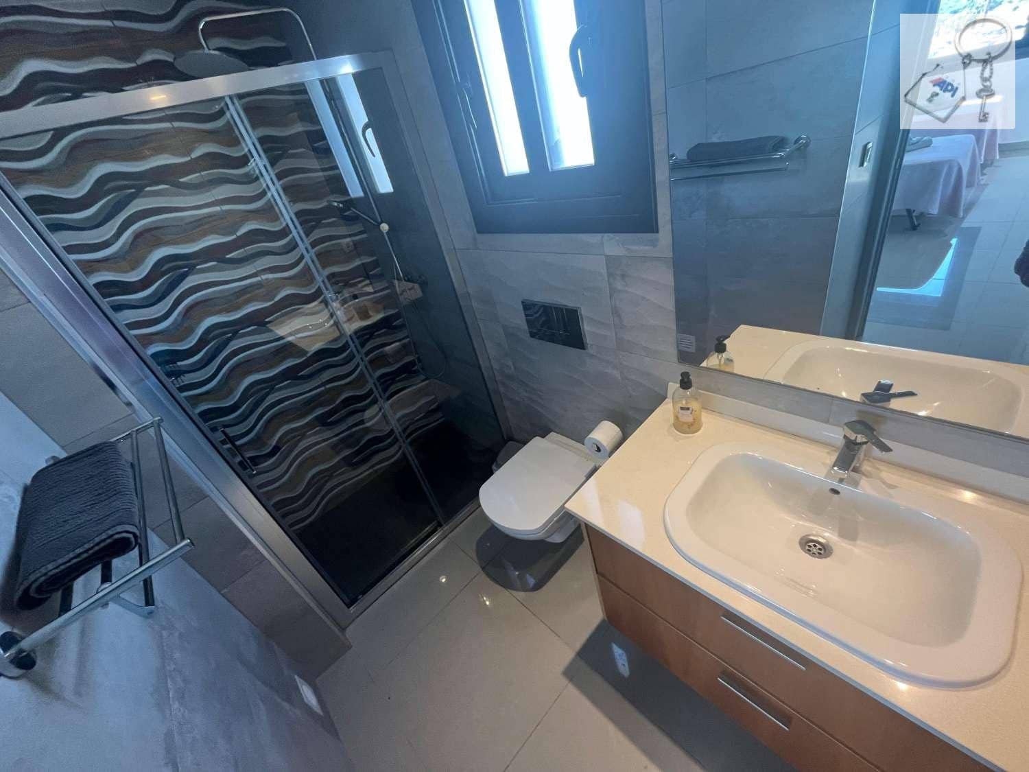 3 Zimmer Villa zu verkaufen in Orihuela Costa mit Pool - 489.900 € (Ref: 9714490)