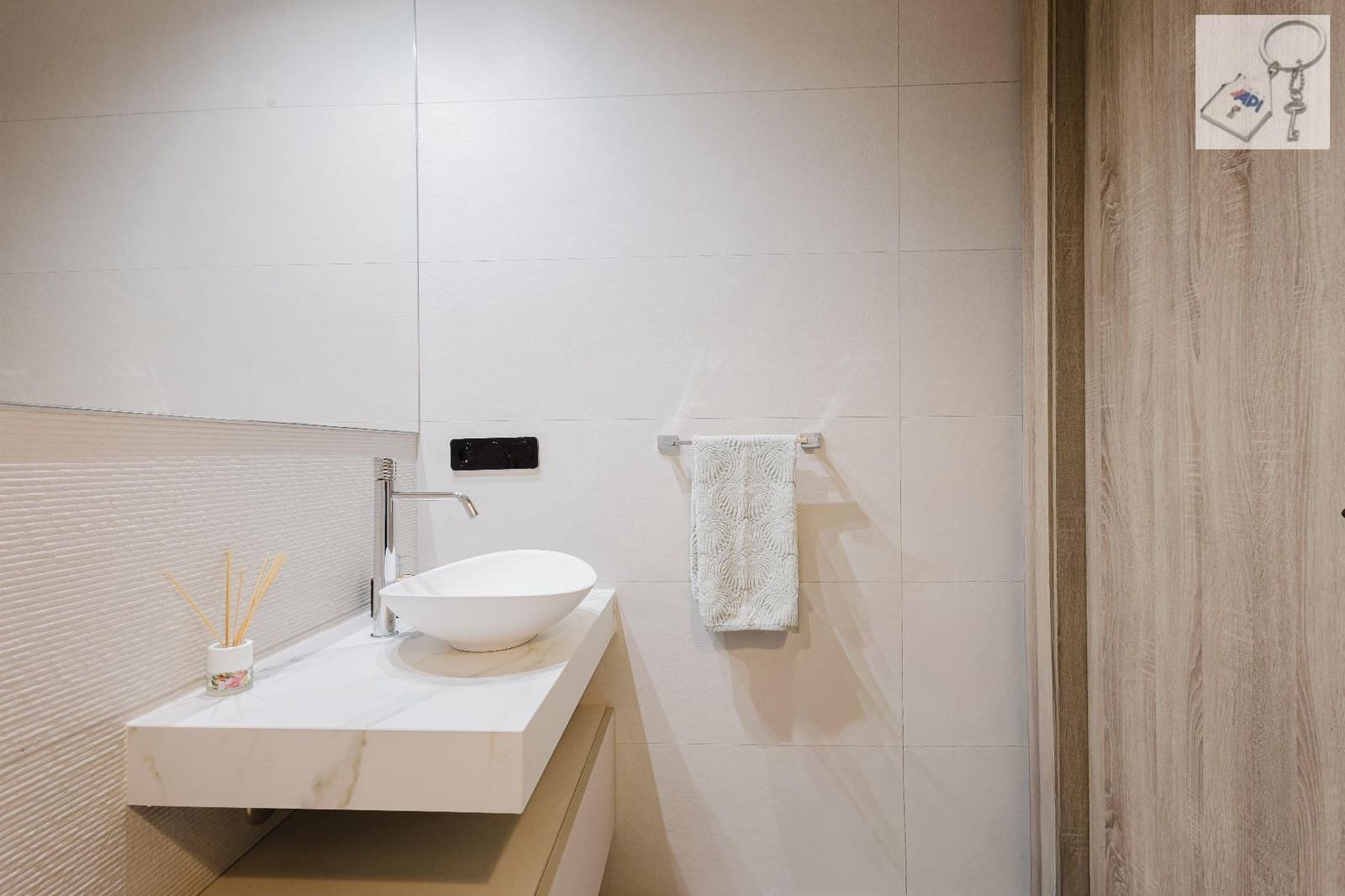 4 bedroom Villa for sale in Algorfa with pool - € 770,000 (Ref: 9728564)