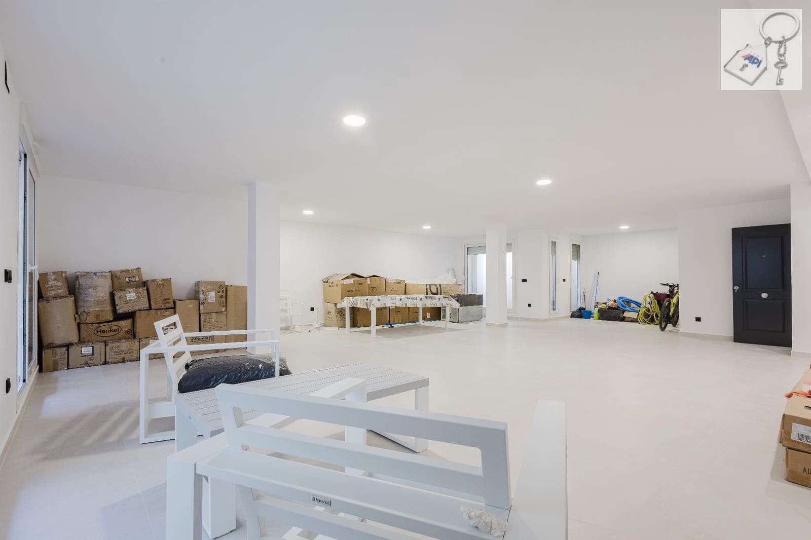 4 bedroom Villa for sale in Algorfa with pool - € 770,000 (Ref: 9728564)