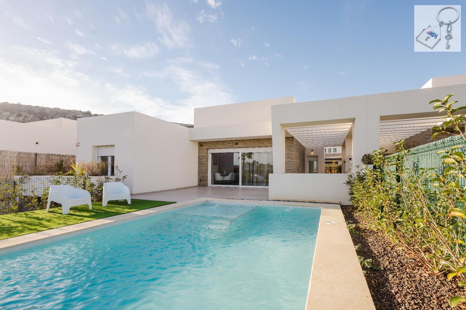 4 bedroom Villa for sale in Algorfa with pool - € 770,000 (Ref: 9728564)
