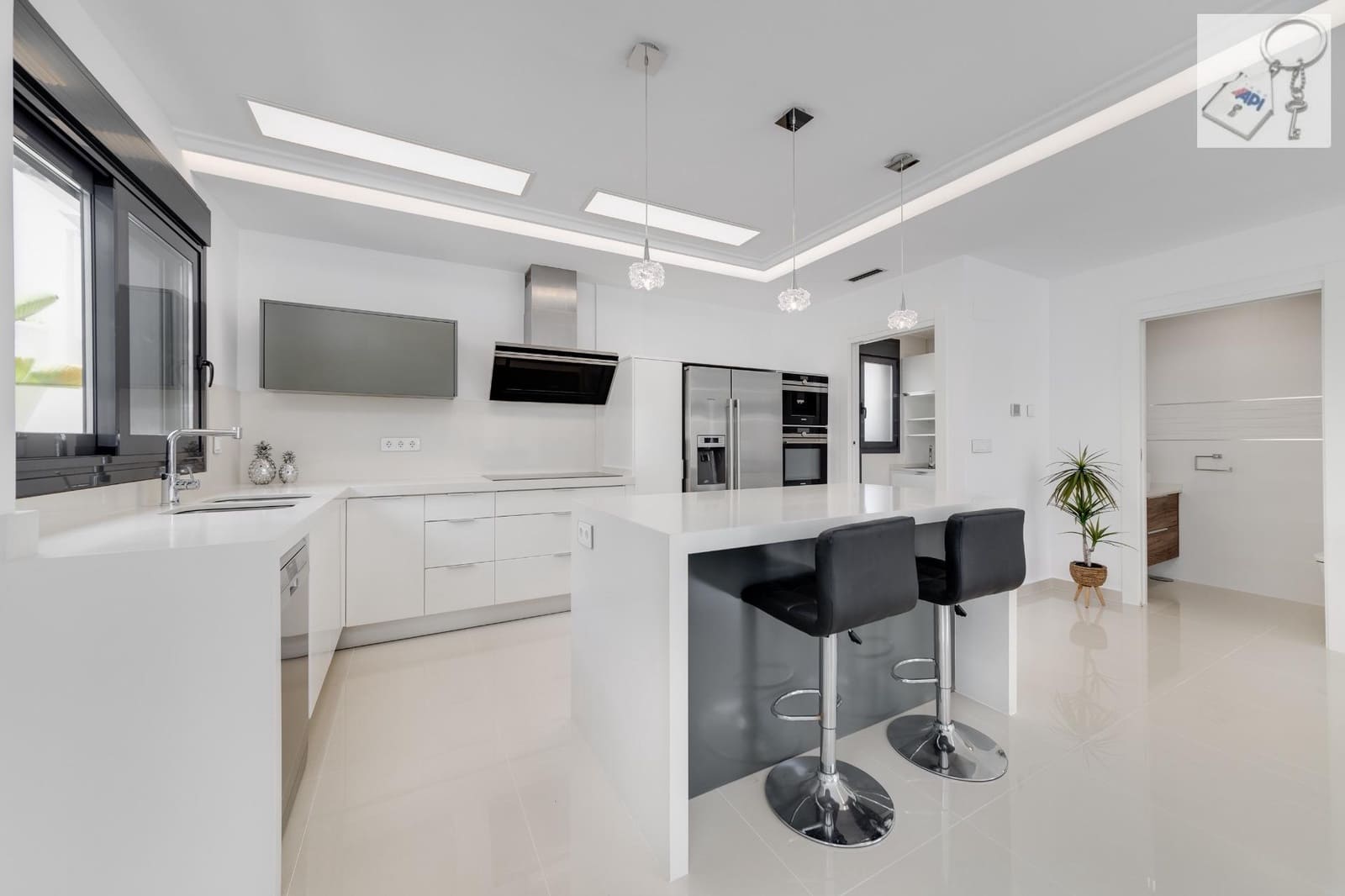 5 chambre Villa/Maison à vendre à San Miguel de Salinas avec piscine - 849 000 € (Ref: 9728565)