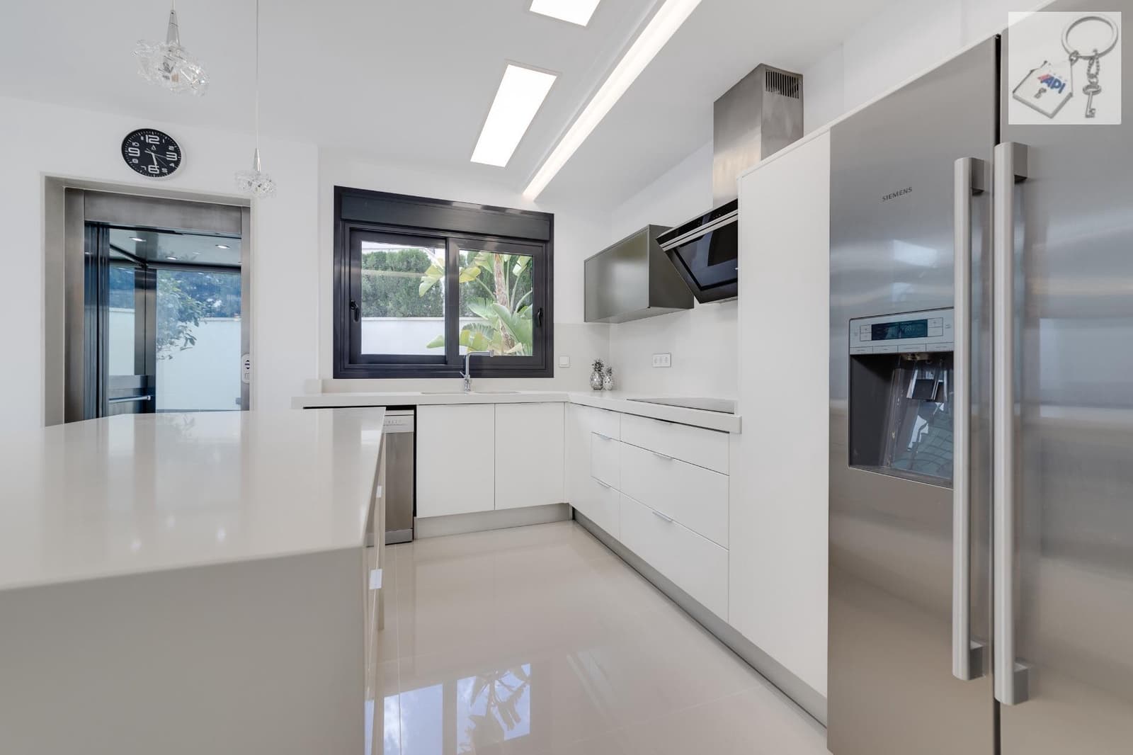 5 chambre Villa/Maison à vendre à San Miguel de Salinas avec piscine - 849 000 € (Ref: 9728565)