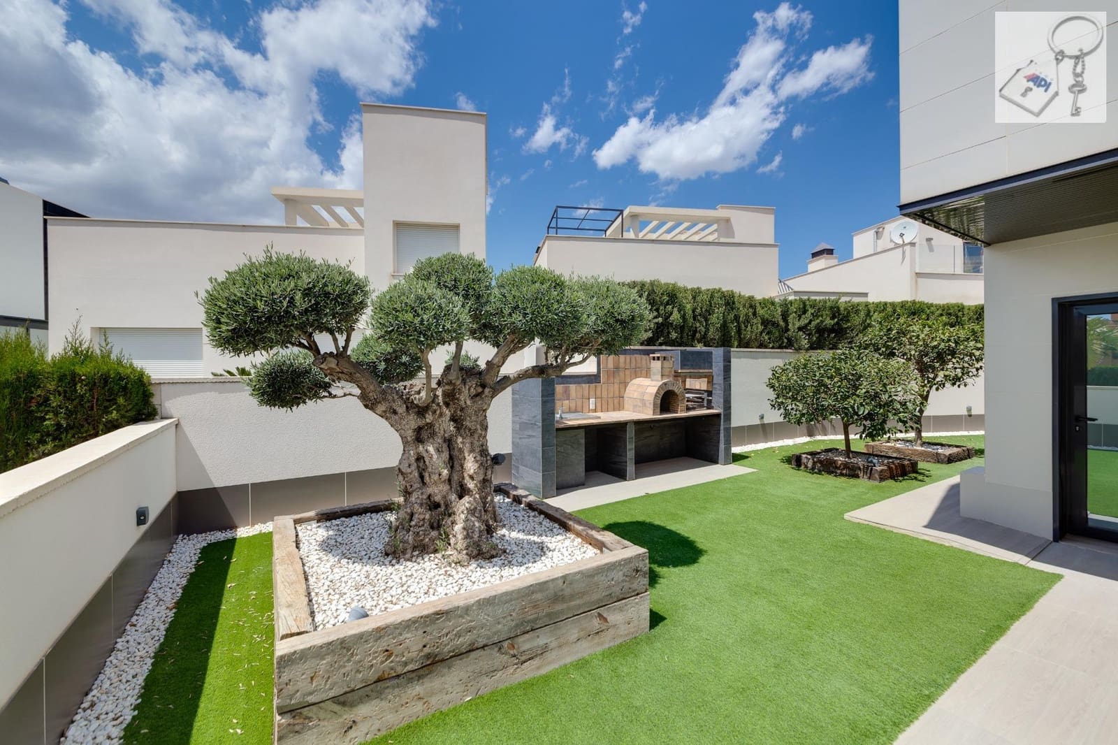 5 chambre Villa/Maison à vendre à San Miguel de Salinas avec piscine - 849 000 € (Ref: 9728565)