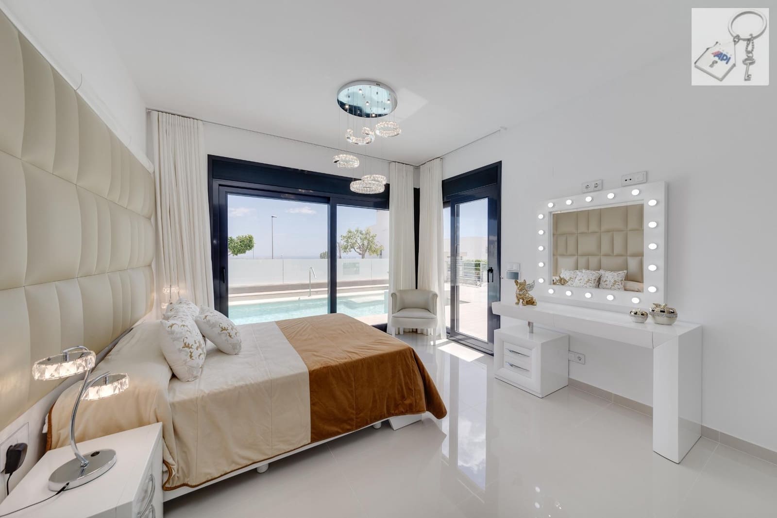 5 chambre Villa/Maison à vendre à San Miguel de Salinas avec piscine - 849 000 € (Ref: 9728565)